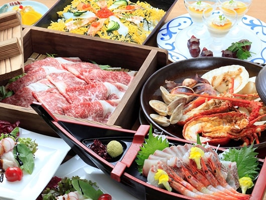 海の幸、山の幸に恵まれた土地ならではの「ファミリーディナーコース（夏）」。