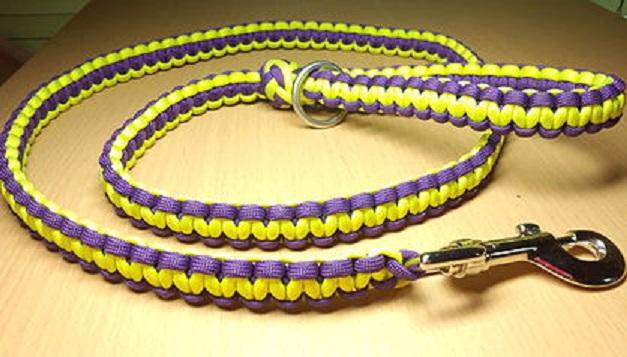 パラシュートコードでできた丈夫なカラーとリードも販売されてますよ！