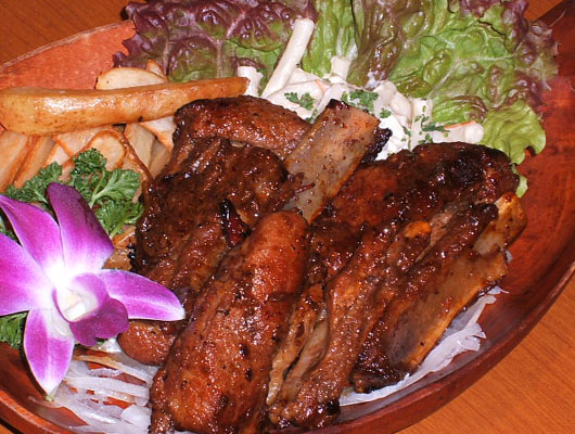 スペアリブのお肉はとってもやわらかくておいしい！