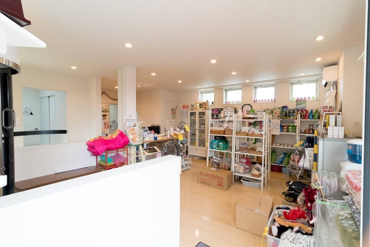 こだわりのケア用品やドッグフード。品揃えはどこにも負けません！