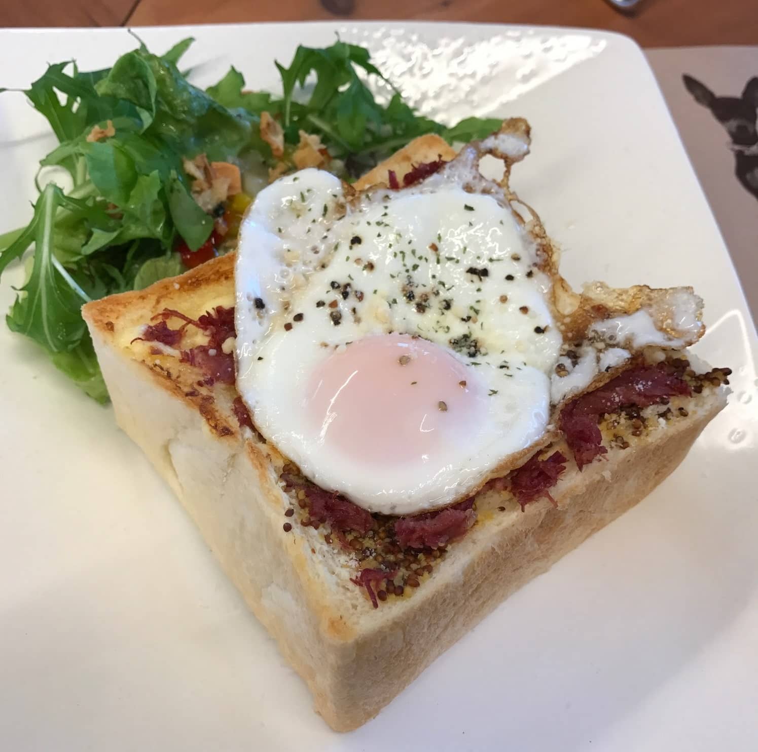 おすすめメニューのトースト