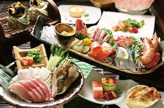 伊豆の恵みをふんだんに使った華やかなディナーコース