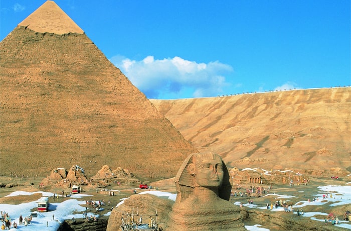 冬季は雪が積もったピラミッドが見られるかも！