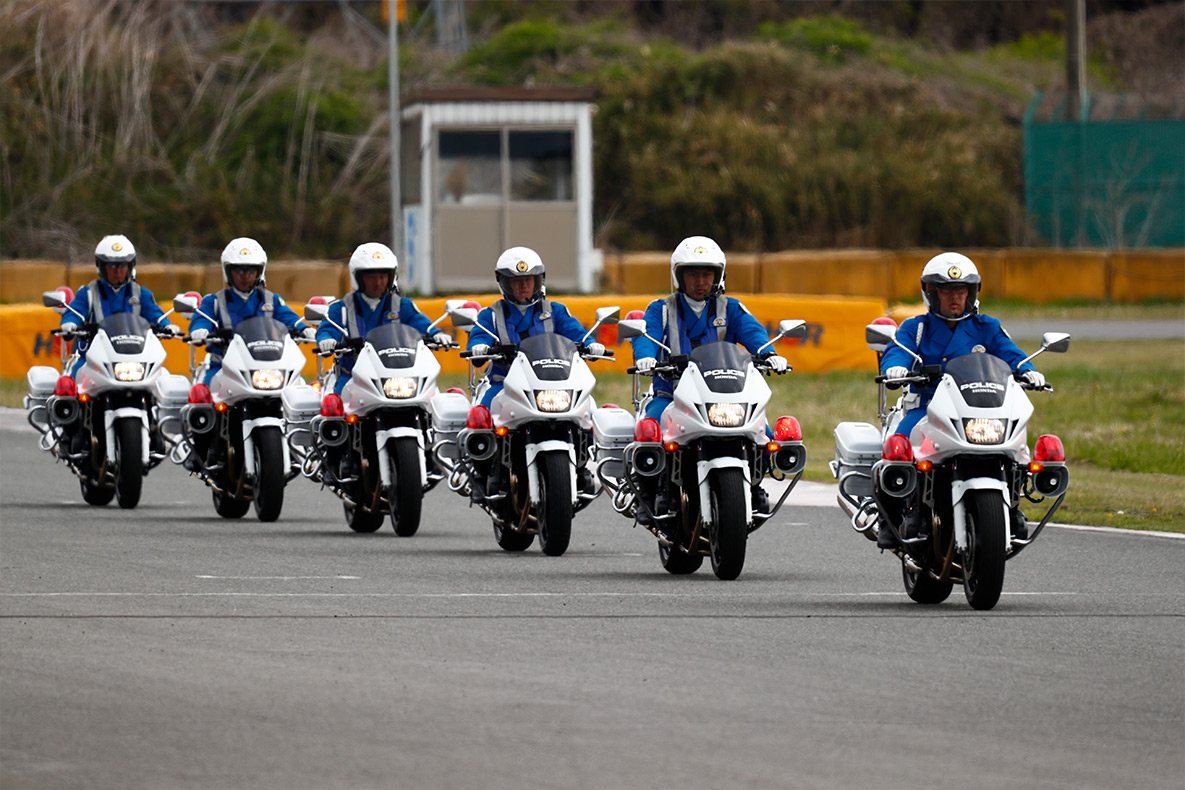 画像：熊本警察本部　交通機動隊 ～白バイデモンストレーション～
