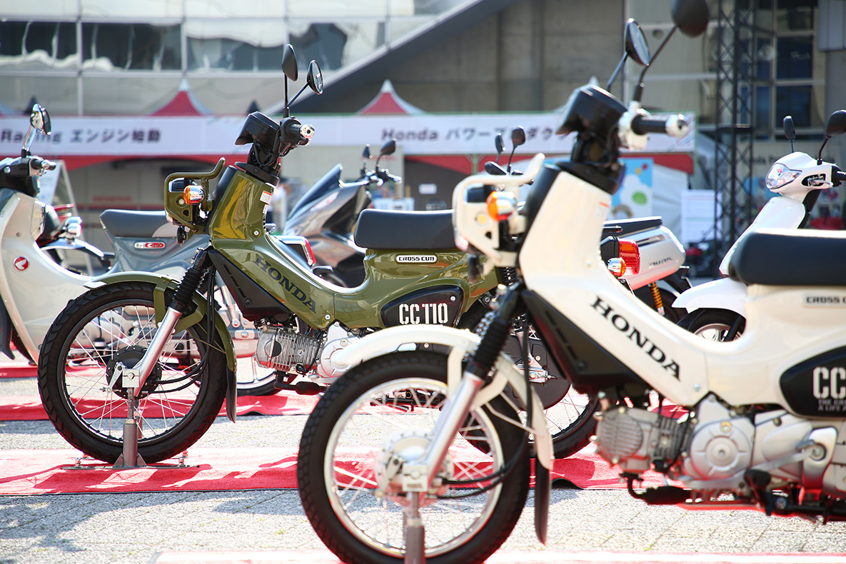 画像：バイク展示