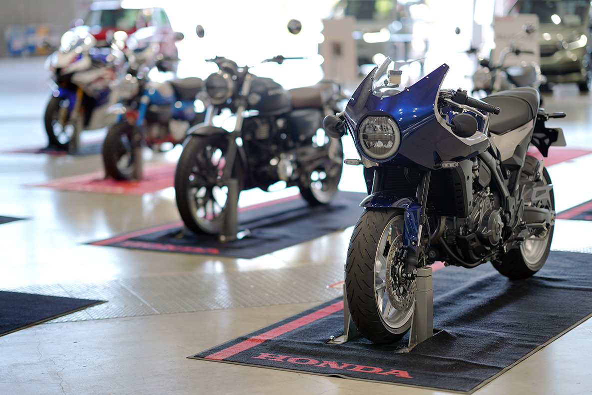 画像：バイク展示