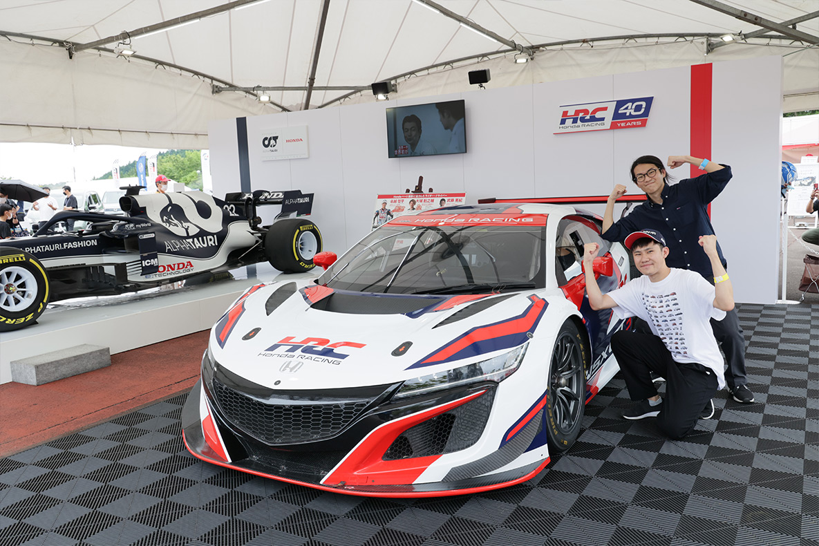 画像：NSX GT3 記念撮影