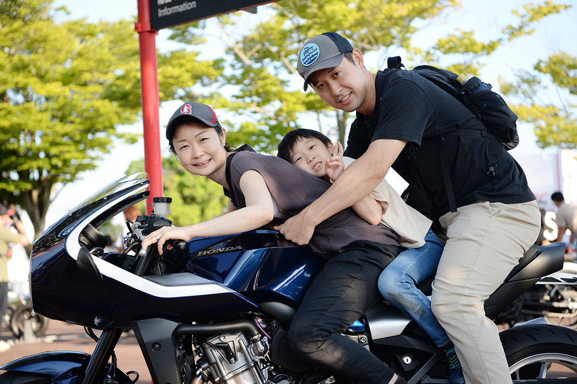 画像：バイク展示