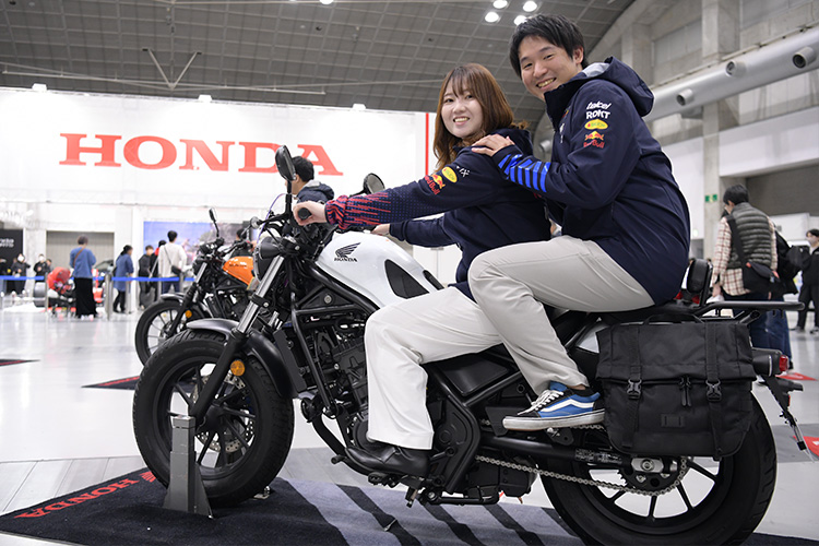 画像：バイク展示