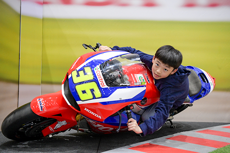 画像：なりきり！MotoGPライダー