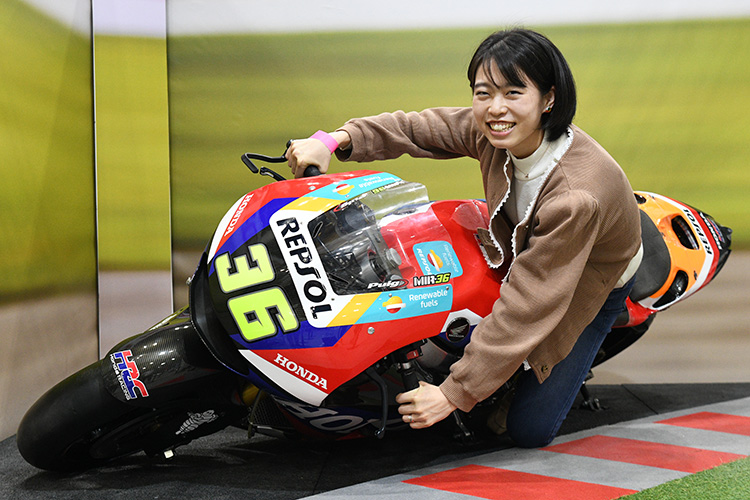 画像：なりきり！MotoGPライダー