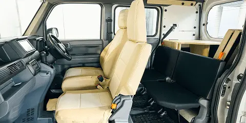 セカンドシートを戻したイメージ写真