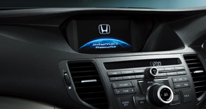 カーライフをより快適にサポートする、先進のHondaインターナビシステム。
