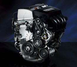 スポーティなドライビングに応える206PSの高出力と、優れた環境性能を両立した、Absolute専用2.4L DOHC i-VTECエンジン。