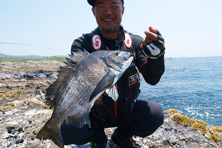 クロダイはほぼ1年中、島のどこからでもねらえます