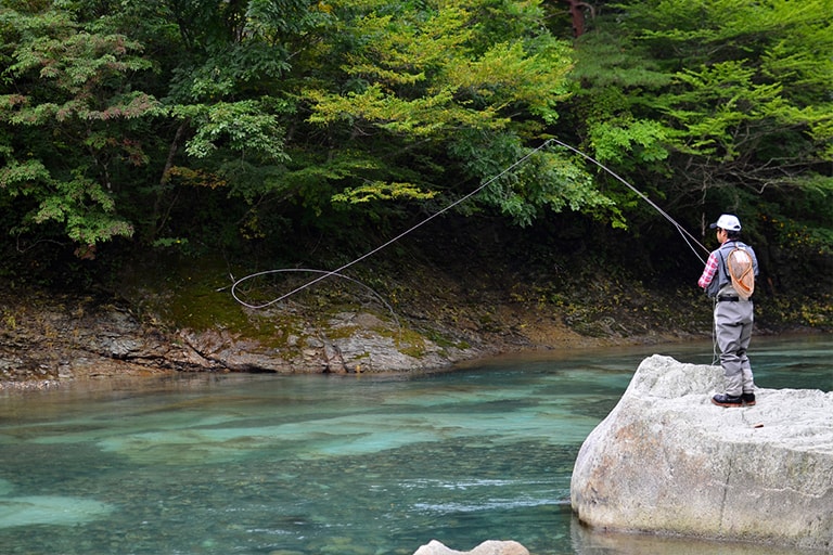 箒川は開けた場所が多く、のびのびとラインを伸ばせる