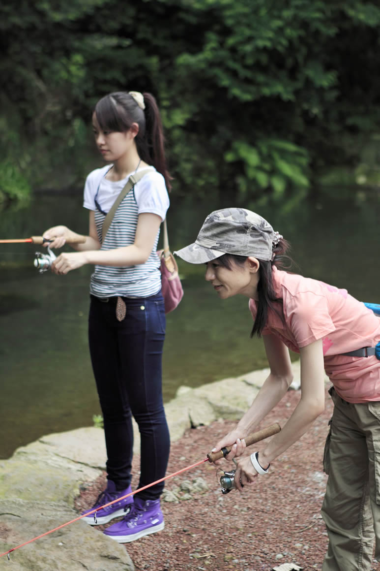 まずは川のエリアへ。魚もたくさん見えるし、楽勝かな～