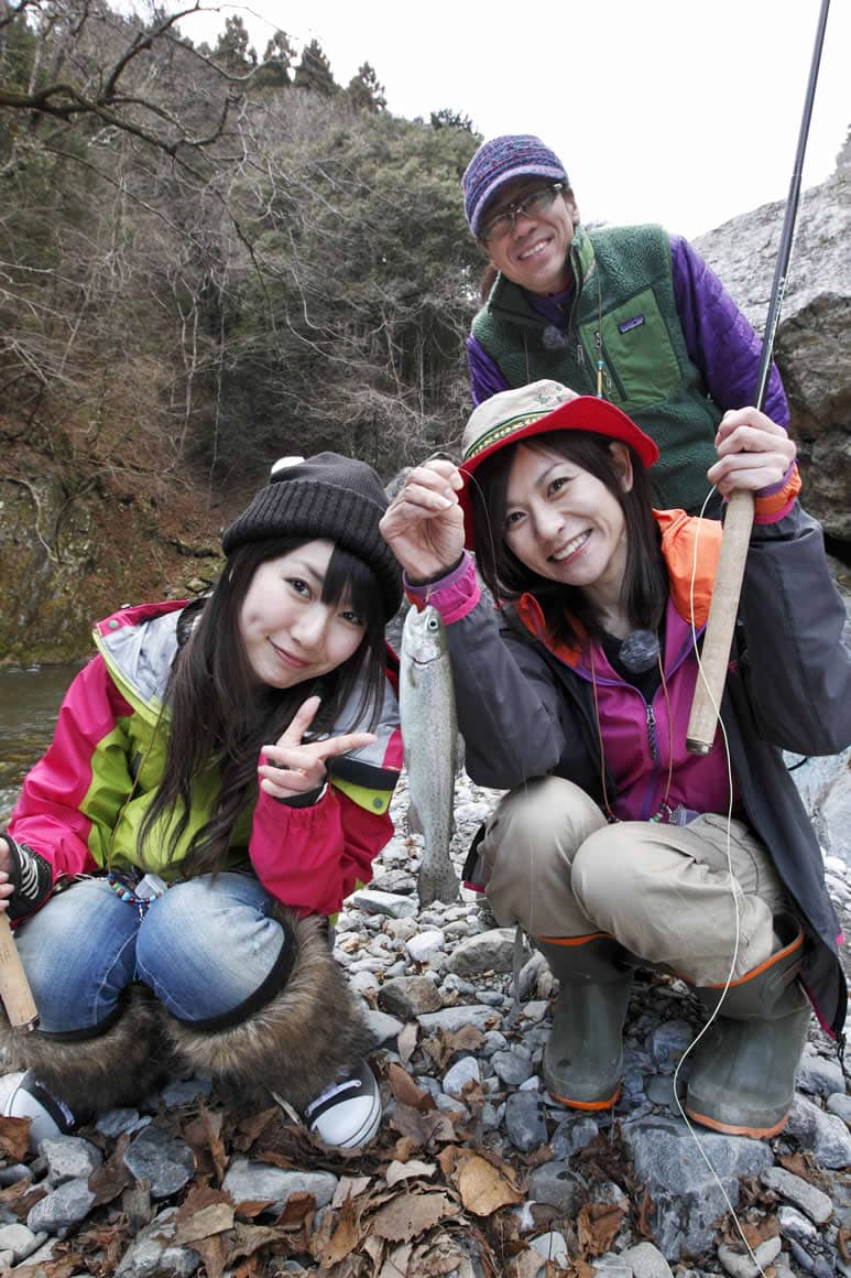 自分の釣りはガマンして先生役に徹してくれた吉田さん。必要最小限のことだけを教えてくれるから、なんだか自分の力で釣ったような気になっちゃいます（笑）