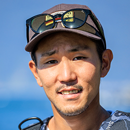 長芝 賢