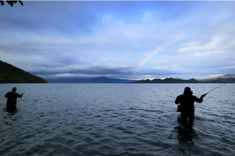絶景釣り紀行 十和田湖 ヒメマス釣り 釣行記 Honda釣り倶楽部 Honda