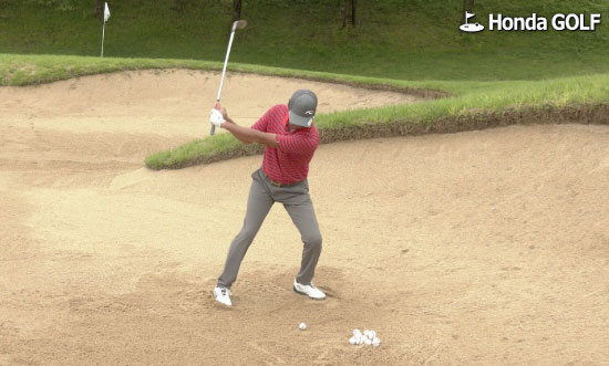 正しいクラブの下ろし方 切り返しの動作を星野英正プロが解説 Honda Golf Honda 正しいクラブの下ろし方 切り返しの動作を星野英正プロが解説 Honda Golf Honda