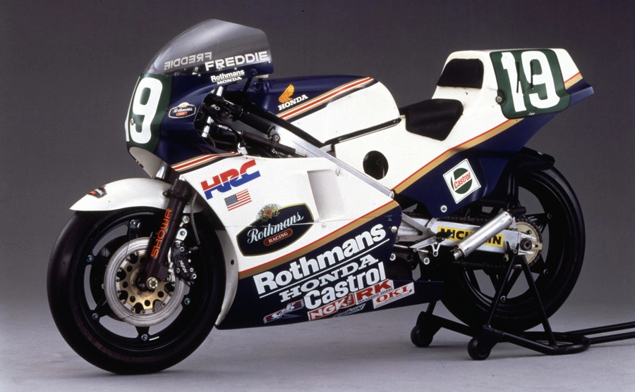 1985年 フレディ・スペンサーのNSR500、RS250RWを特別展示