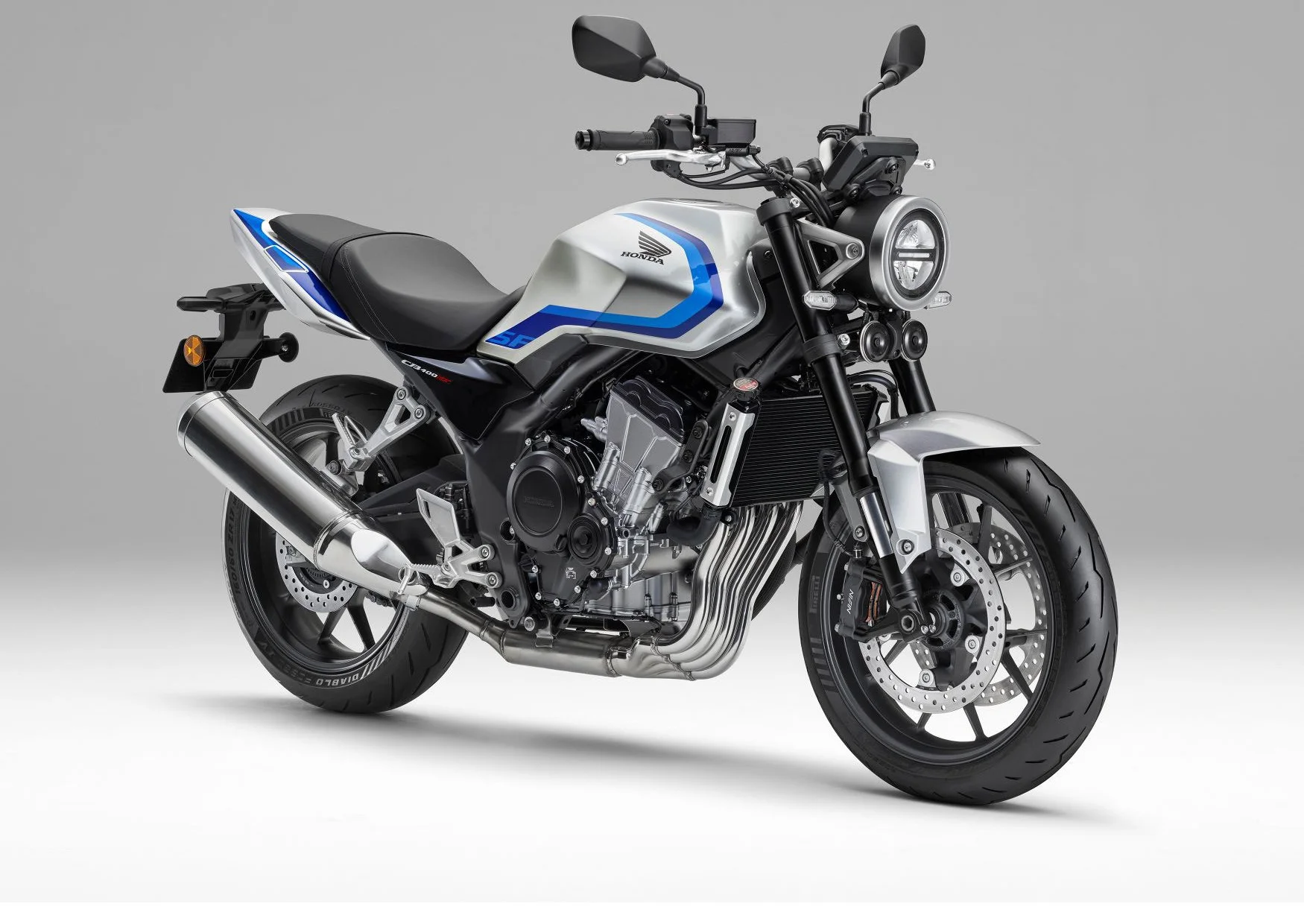 新型CB400 SUPER FOUR E-Clutch