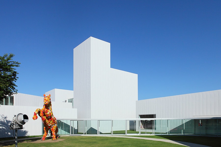 十和田市現代美術館（青森県）