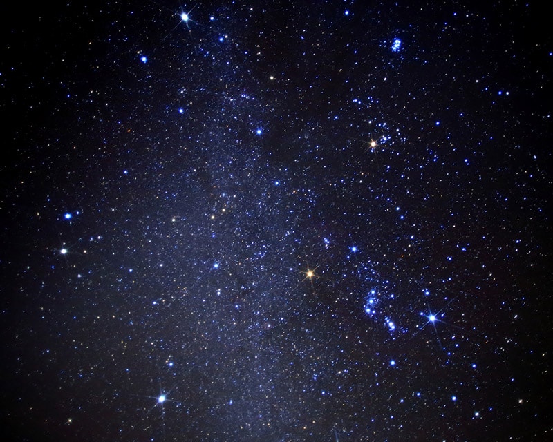 夜空に輝く「冬のダイヤモンド」とは？ 冬の星空のふしぎ