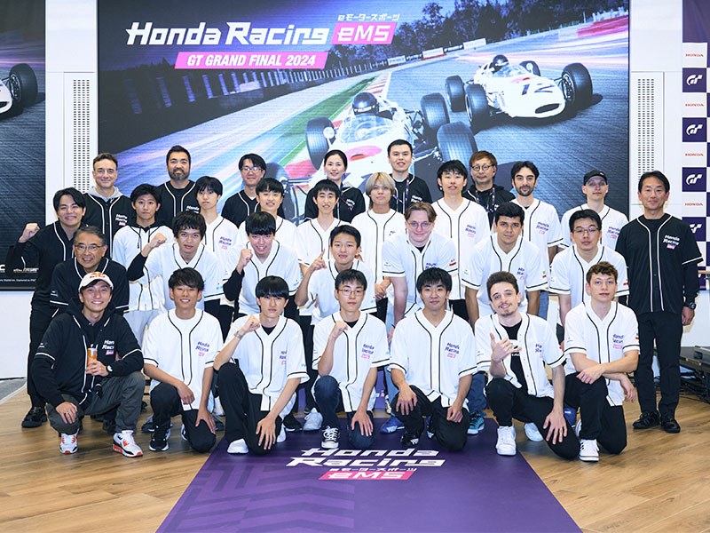 Honda Racing eMS キービジュアル 1