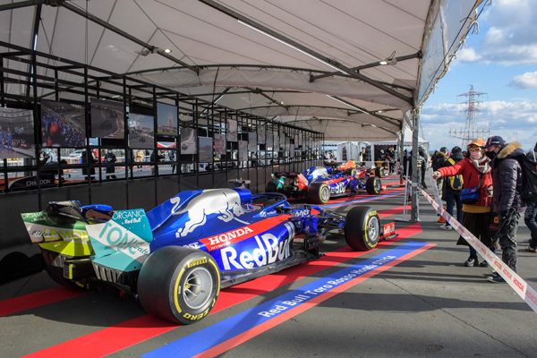 Red Bull Toro Rosso Honda STR13