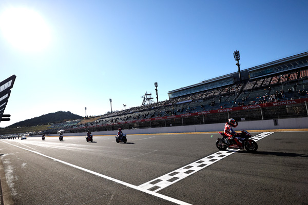 CBR Fireblade 30th Anniversary Owner's Parade