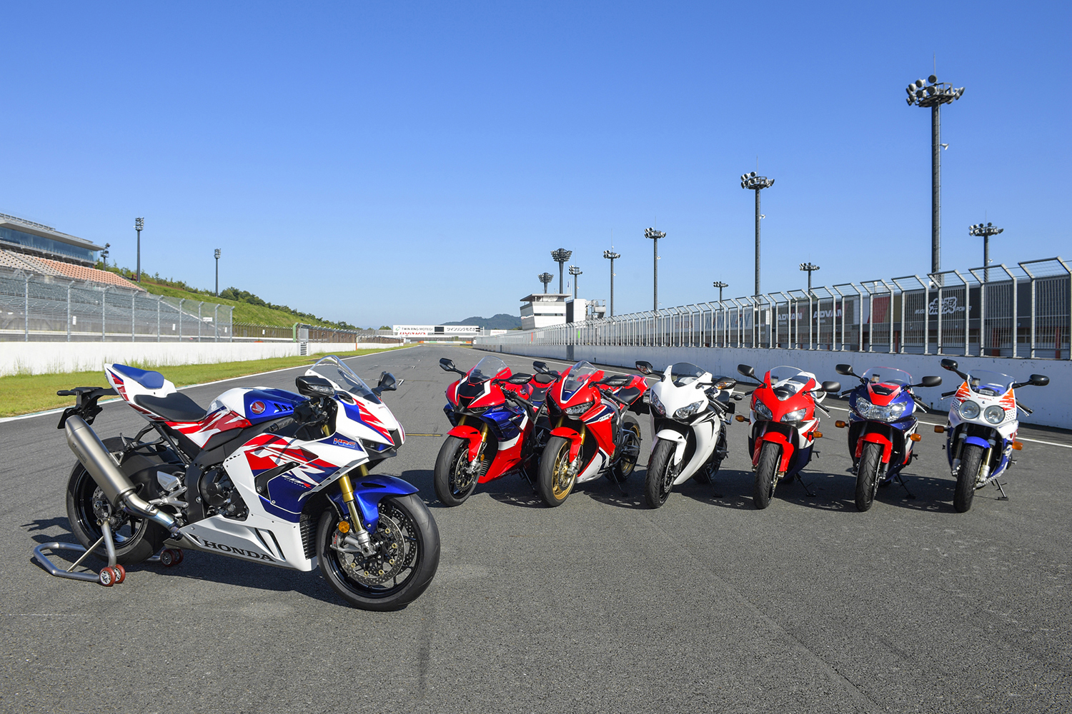 CBR Fireblade 30th Anniversary Owner's Parade