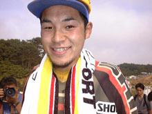 総合優勝を飾った熱田孝高