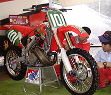フロント20インチのRC250M