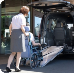 福祉車両の展示・試乗車を配備しています