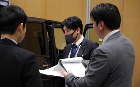 私にお任せください！