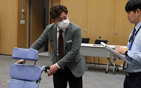 私にお任せください！