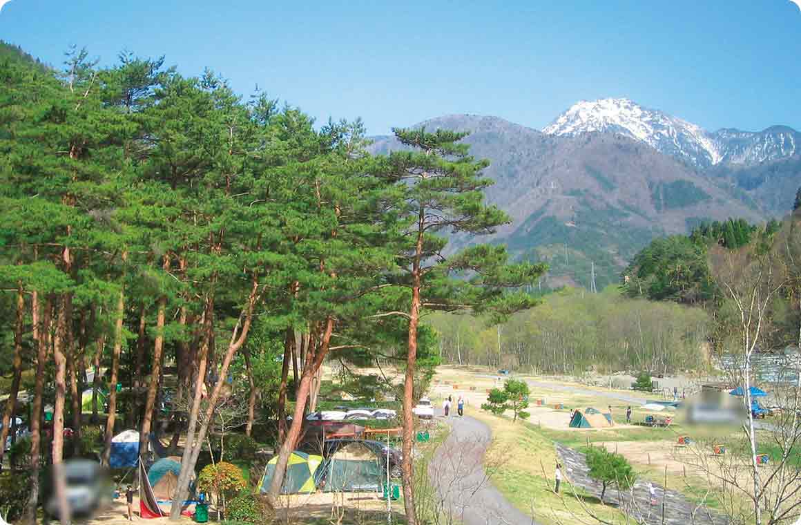 北アルプスの峰々を眺めながらのオートキャンプ