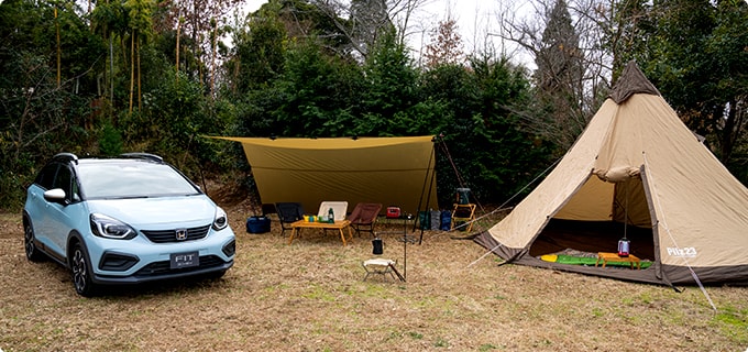 フィットでキャンプをするイメージ写真