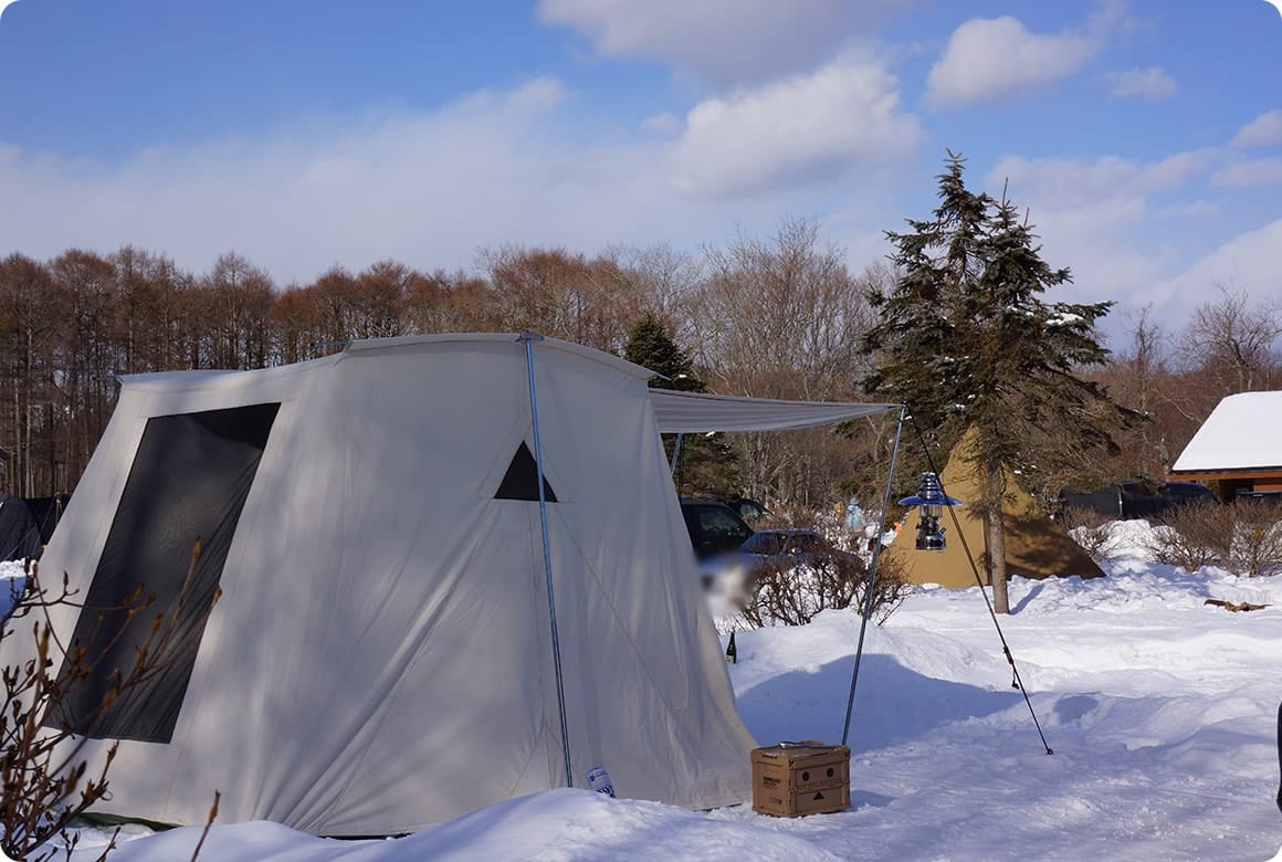 冬の寒さが厳しい北海道ですが、キャンプ場があるエリアは、雪中キャンプを楽しむのにほどよい積雪量