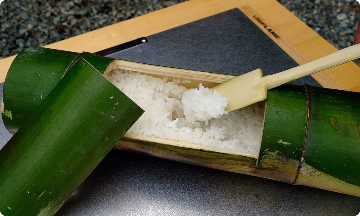 竹でごはんを炊こう 簡単にできる竹飯ごうの作り方 炊き方 キャンプを楽しむヒント集 Hondaキャンプ Honda