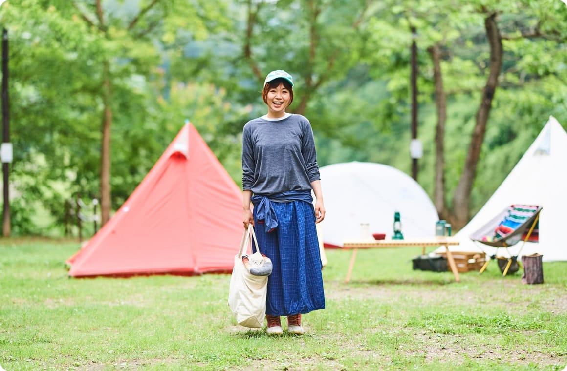 キャンプに最適な服装は スタイリストおすすめのキャンプコーデ術 こいしゆうかのキャンプde遊び隊 Hondaキャンプ Honda