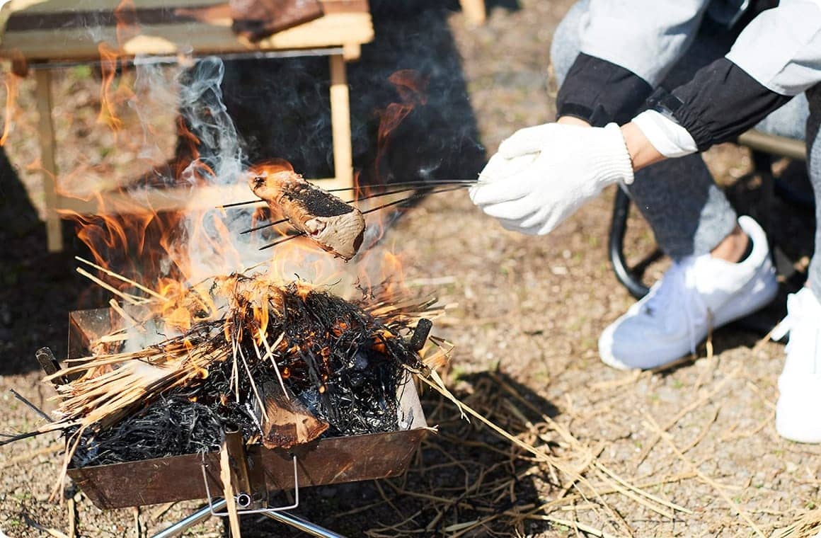 簡単 美味しい キャンプでカツオの藁焼きを作ろう こいしゆうかのキャンプde遊び隊 Hondaキャンプ Honda