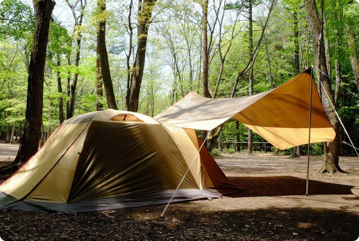 どの位置にテントを張るのがベスト タープとテント連結のポイント Hondaキャンプ Honda