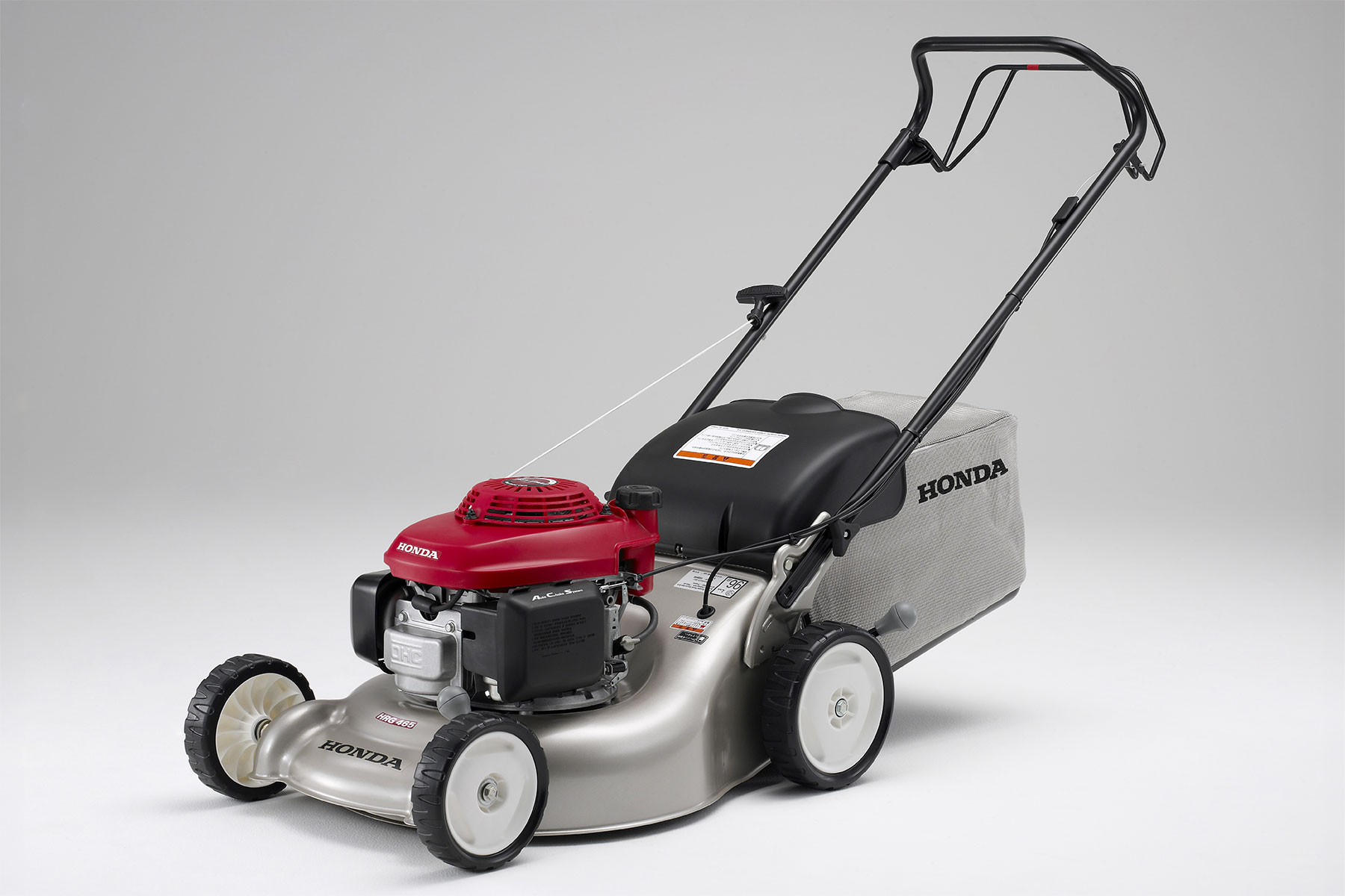 欧州で高い人気を博した歩行型芝刈機「HRG465C3」