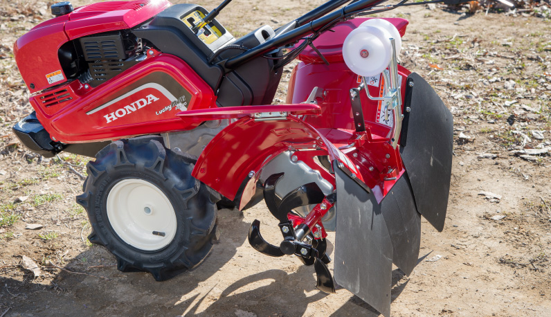『FU700JRM』のロータリーカバーは開閉角度を3段階で切り替え可