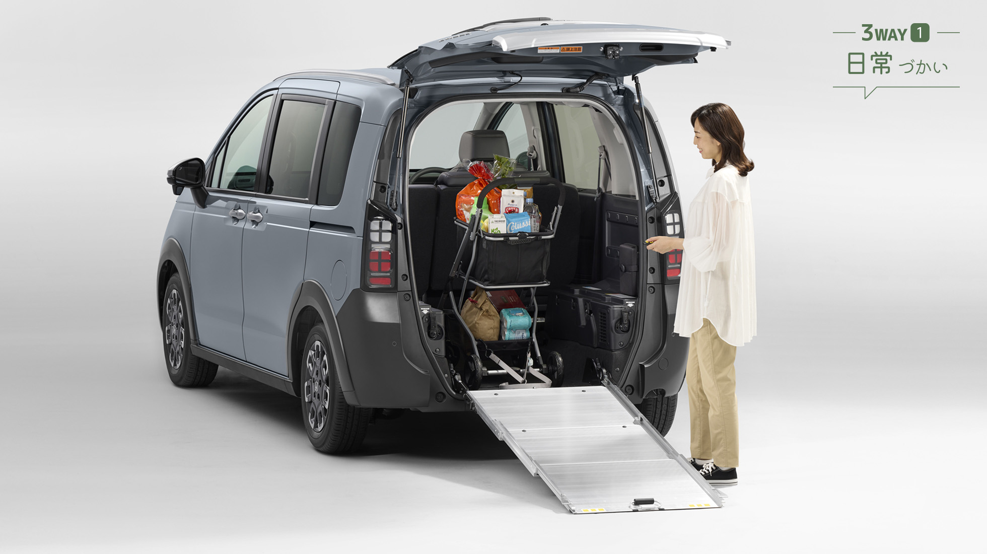 ウインチで引っ張っているので、車内でもしっかり固定され、運転も安心。
